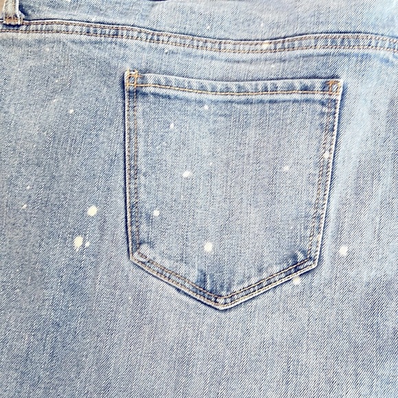 OLD NAVY bleach spot Women's Light Blue Jeans đź‘– - Picture 6 of 6